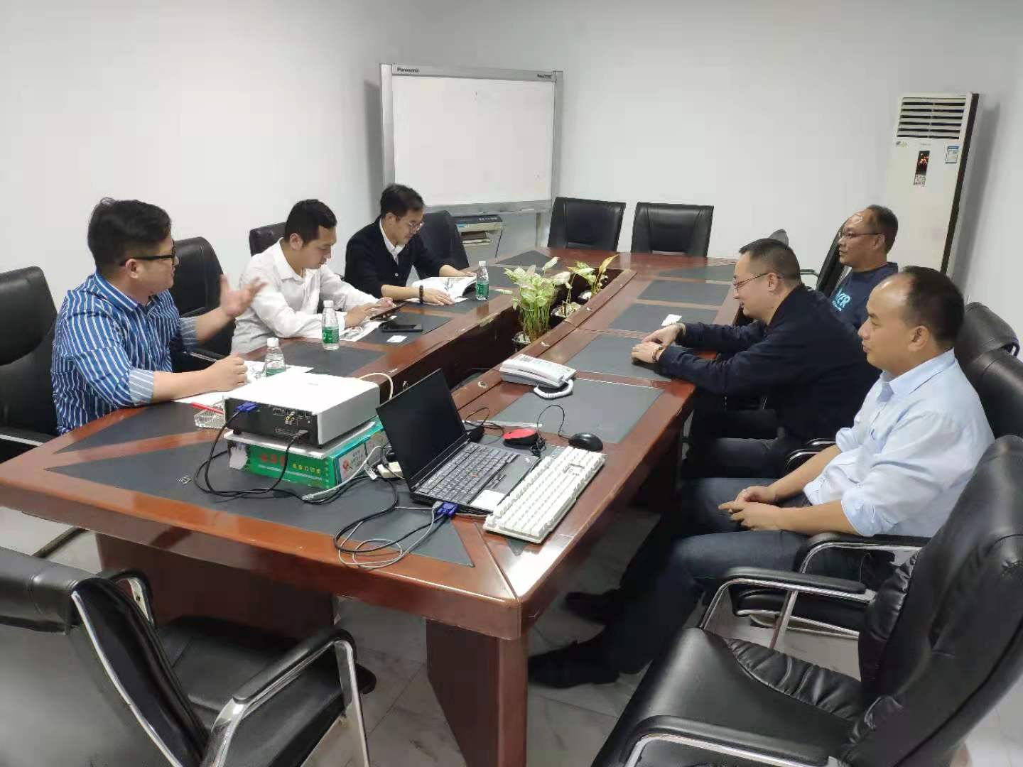 大航會(huì)議室交流